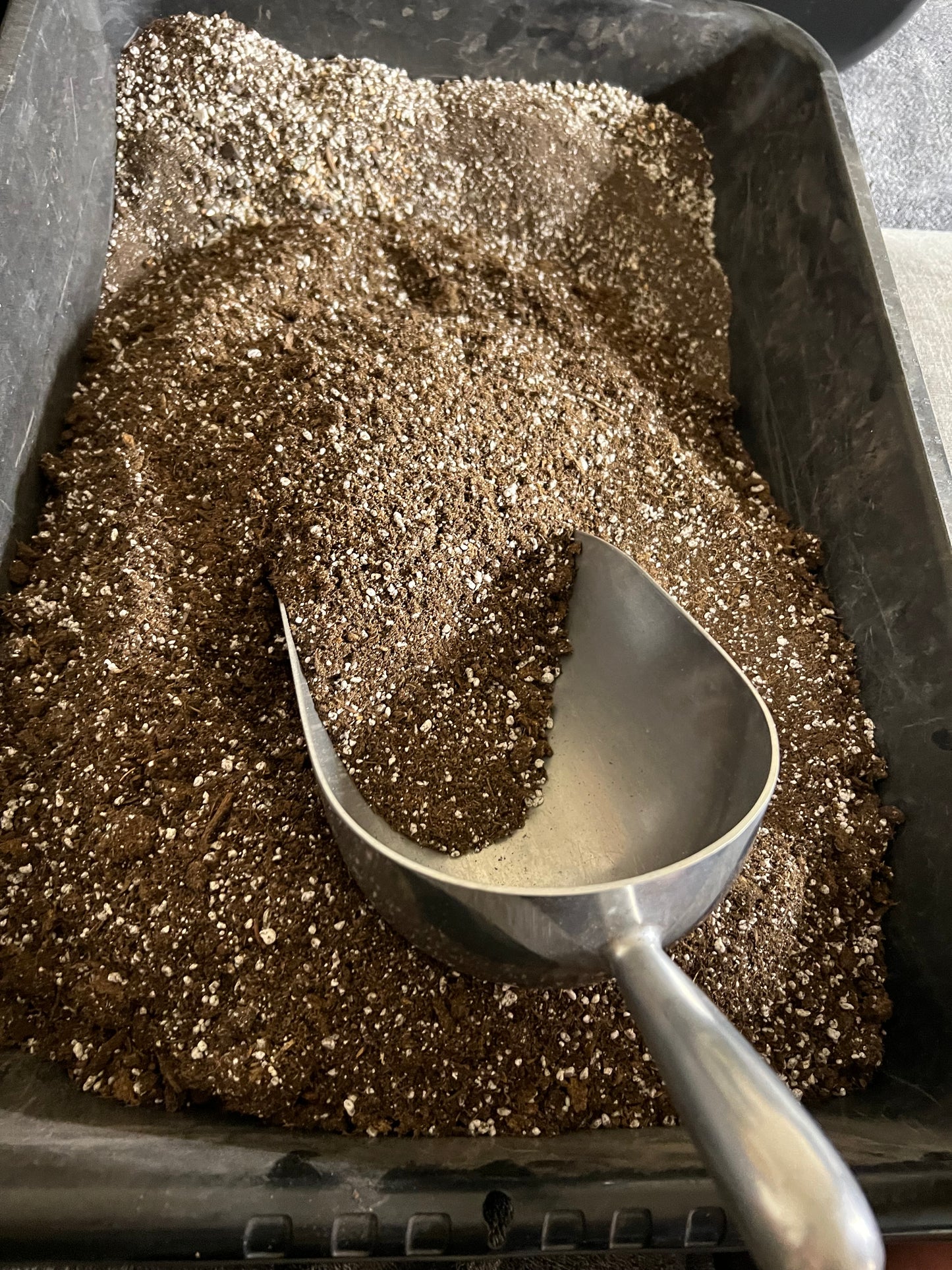 Heavy Mineral Mix Garden Tray